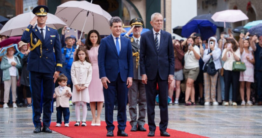 Nicușor Dan, după întâlnirea oficială din Austria: „Un nou capitol în colaborarea economică și diplomatică”. Ce teme au fost abordate 1 video nicusor dan dupa vizita oficiala in austria o noua etapa a parteneriatului economic si diplomatic ce subiecte au fost discutate 68862fc5aad25