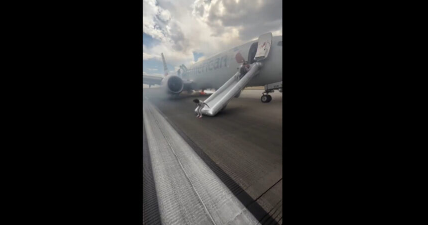 Incidente în aer: Pasagerii unui avion au fost salvați cu toboganul după un incendiu la bord 1 video nou incident aviatic pasagerii unui avion au fost evacuati pe tobogan dupa ce aeronava a luat foc 6886091bc6fa4