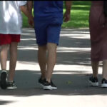 Pașii zilnici esențiali pentru a evita bolile severe sunt mai puțini decât se credea. Descoperirile recente aduc noi perspective! 3 video numarul zilnic de pasi necesari pentru a preveni bolile grave este mai mic decat recomandarile anterioare ce arata noile studii 6883aff0261d1