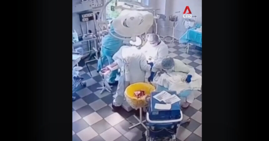 O echipă de medici din Rusia a realizat o intervenție chirurgicală în plin cutremur de 8,8 grade în Kamceatka 1 video o echipa de chirurgi rusi a continuat sa opereze un pacient in timpul cutremurului cu magnitudinea 88 din kamceatka 688a32bb13a2f