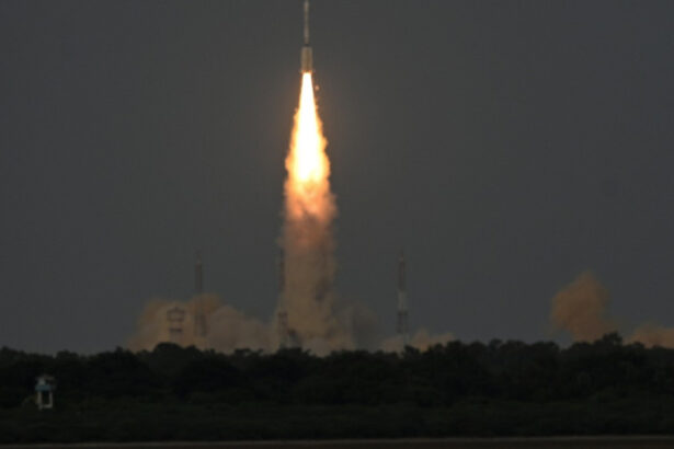 video un satelit revolutionar lansat de india si sua va detecta din spatiu cutremure alunecari de teren si topirea ghetarilor 688a39e20a9a1