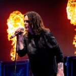 Ozzy Osbourne: Povestea Legendei Rock – O Viață Devotată Muzicii și Impactul Său Asupra Generațiilor 3 videofoto ozzy osbourne o viata traita pe scena biografia legendei rock care a influentat generatii intregi 6882609eebd6d