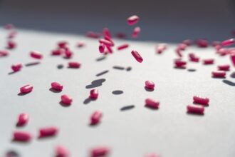 zeci de perchezitii la medici si farmacisti care ar fi decontat ilicit medicamente 6889c702991b1