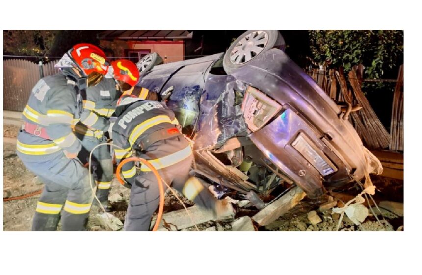 Tragedie devastatoare: un autoturism cu patru ocupanți s-a ciocnit violent de un stâlp, iar o tânără și-a pierdut viața pe loc. 1 accident cumplit o masina cu patru persoane s a izbit de un stalp o tanara a murit pe loc 689082c7ec95d