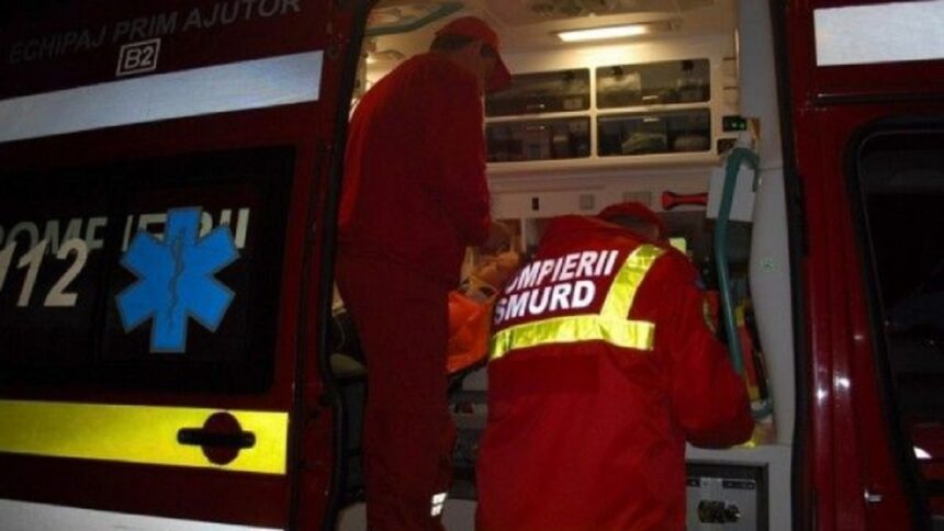 Coliziune pe Valea Portului din Constanța: un automobil și două scutere s-au întâlnit într-un accident 1 accident pe valea portului din constanta un autoturism si doua scutere s au ciocnit 68a380b33dcb3