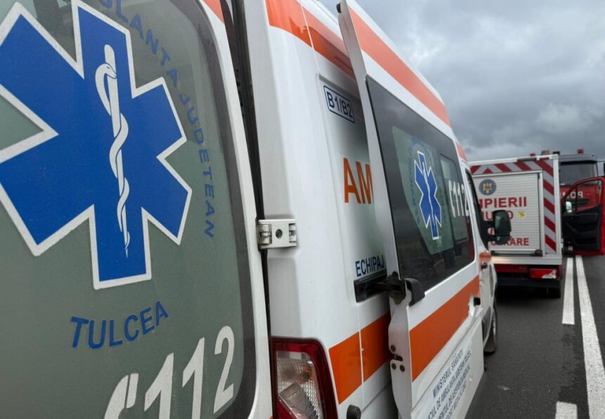 Coliziune dramatică pe bulevardul I.C. Brătianu: Trei răniți, iar un individ a rămas prins în mașină, aproape de stația de Ambulanță 1 accident rutier cu trei victime pe bulevardul i c bratianu langa statia de ambulanta o persoana este incarcerata 68981ac26834d