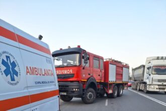 accident teribil sub podul de cale ferata de la iesire din lumina spre navodari pieton cu piciorul amputat de un tir 688c801068d6d
