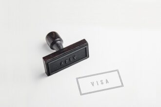administratia trump va revizui toate cele 55 de milioane de vize acordate inclusiv turistice sau de studii anunta si expulzari 68a8552d564fb