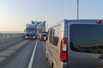 aglomeratie la granita cu bulgaria din cauza lucrarilor la podul giurgiu ruse rute alternative pentru iesirea din tara 68b299572fb5a
