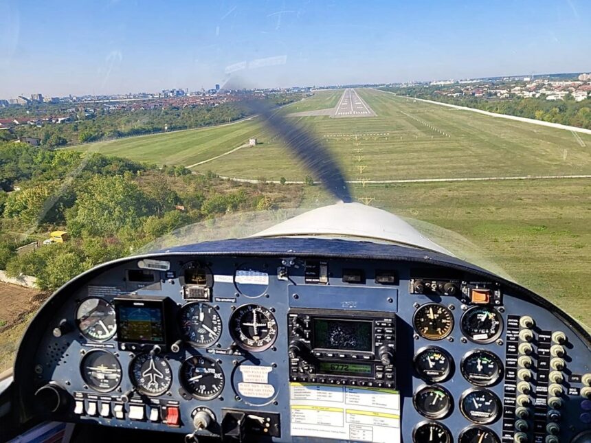 Alarmă pe Aeroportul Tuzla! Intervenție rapidă a pompierilor și ambulanței pentru situații critice 1 alerta aviatica pe aeroportul tuzla au fost trimisi pompierii si ambulanta pentru urgente grave 68a5bdf2d4520