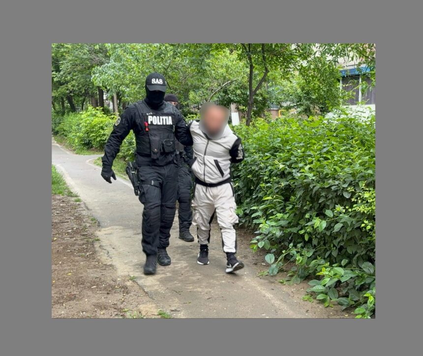 Atenție, Constanța! Capturat pe litoral, un fugitiv internațional căutat prin Interpol. Află detalii din declarațiile poliției! 1 alerta la constanta urmarit international prin interpol depistat pe litoral vezi aici ce spun politistii 688df5002f819