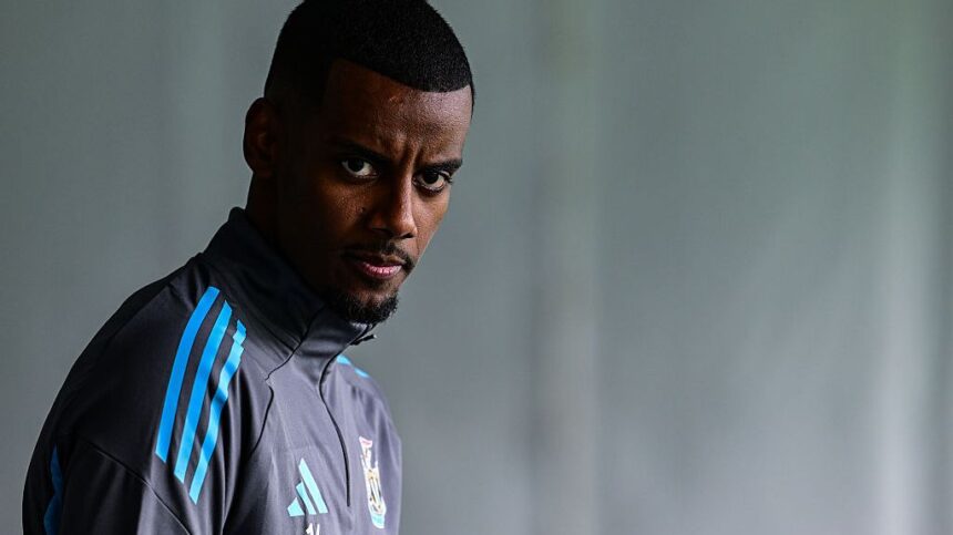 Alexander Isak își schimbă echipa: antrenamente cu Real Sociedad după despărțirea de Newcastle! 1 alexander isak a parasit o pe newcastle si se antreneaza cu real sociedad 688d9fb05d96d