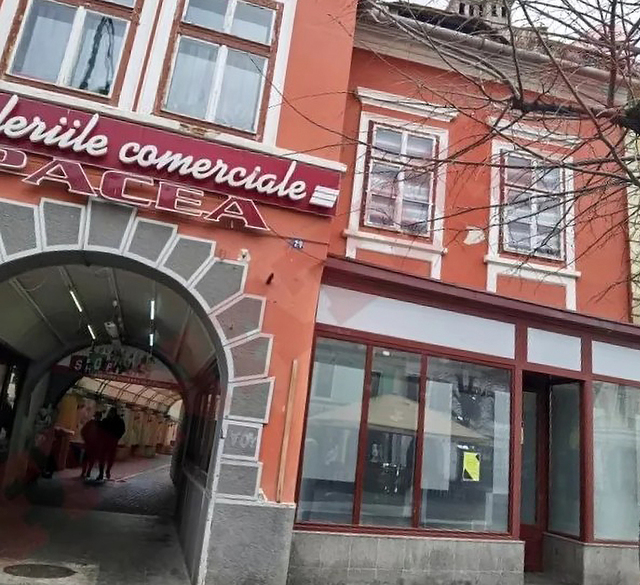ANAF a alertat familia Iohannis cu privire la o datorie de 929.000 de euro pentru chirii, însă Fiscul nu va lua măsuri. Notificarea se află, cel mai probabil, în drum spre ei, iar președintele a aflat despre această situație din știri. 1 anaf a trimis familiei iohannis o notificare ca are de platit 929 000 de euro pentru chiriile de la casa din sibiu familia iohannis nu va fi executata de fisc notificarea e probabil inca la posta 689e32a0d91dd