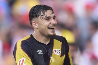 andrei ratiu ce debut de sezon in spania rayo victorie spectaculoasa in prima etapa 689f883185558