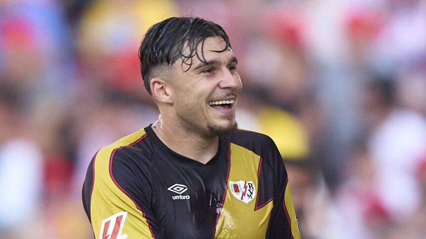 Andrei Rațiu strălucește în Spania: Rayo sărbătorește o victorie impresionantă în prima rundă a sezonului! 1 andrei ratiu ce debut de sezon in spania rayo victorie spectaculoasa in prima etapa 689f883185558