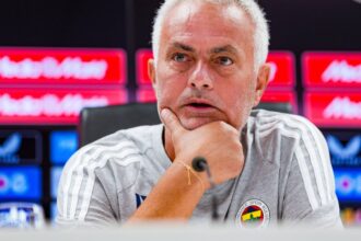 antrenorii care ii pot lua locul lui jose mourinho variantele lui fenerbahce viitoarea adversara a fcsb ului 68b1c85b6c349