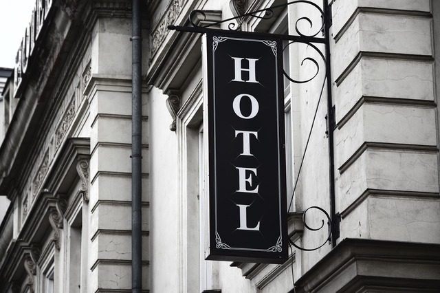 Capcane virtuale în turism: Cum inteligența artificială alimentă înșelătoriile pe platformele de rezervări 1 anunturi inselatoare pe booking ghiduri de calatorie false cum stimuleaza inteligenta artificiala escrocheriile in turism 6892437d801f8
