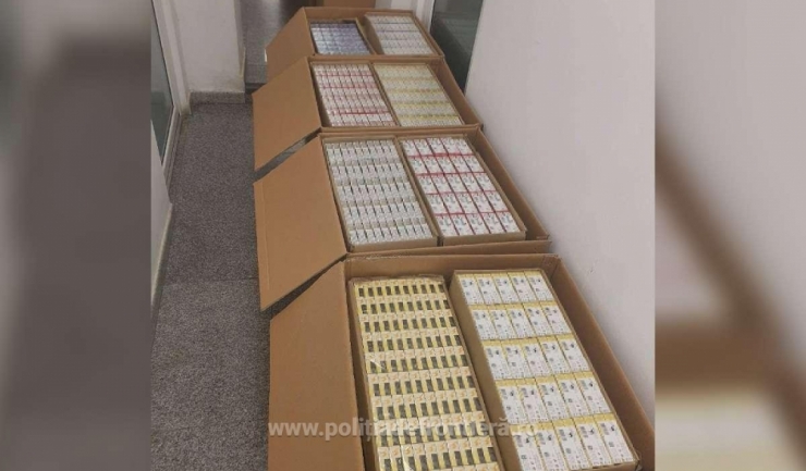 Poliția de frontieră din Constanța a descoperit aproape 400.000 de țigări ascunse într-un microbuz! 1 aproape 400 de mii de tigari descoperite de politistii de frontiera constanteni intr un microbuz 68aedba18c105