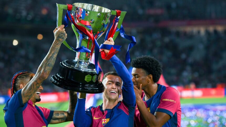 O vedetă a Barcelonei pe cale să strălucească în Premier League: Hansi Flick în pericol de a o pierde! 1 ar ajunge direct in premier league starul barcelonei pe care il poate pierde hansi flick 68a5eeb343e35