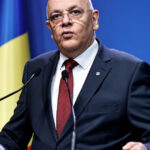 Arafat avertizează: Lacul Bicaz din Neamț, amenințat de o masă impresionantă de bușteni și cadavre de animale din cauza inundațiilor. 2 arafat despre efectele inundatiilor in lacul bicaz din neamt exista o acumulare foarte mare de busteni si animale moarte 688cbcba3ee27