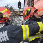 Incendiu devastator într-un apartament de pe Aleea Umanității din Constanța: Pompierii mobilizați cu autospeciale multiple! 3 arde un apartament de pe aleea umanitatii din constanta intervin pompierii cu mai multe autospeciale 68aada28f0891