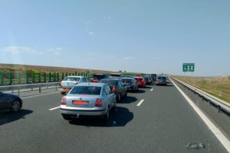 atentie soferi aglomeratie pe autostrada soarelui catre litoral 6896dacc5f36f