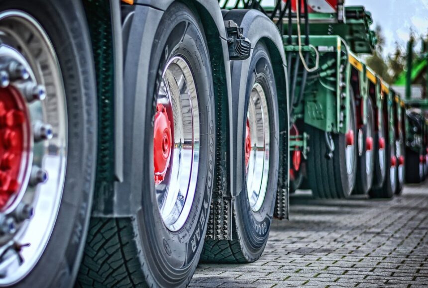 Șoferi, fiți vigilenți! Miercuri, trei transporturi de mari dimensiuni vor circula pe două rute din județul Constanța. 1 atentie soferi miercuri trei transporturi agabaritice se vor deplasa pe doua trasee din judetul constanta 689b91fa09dbb