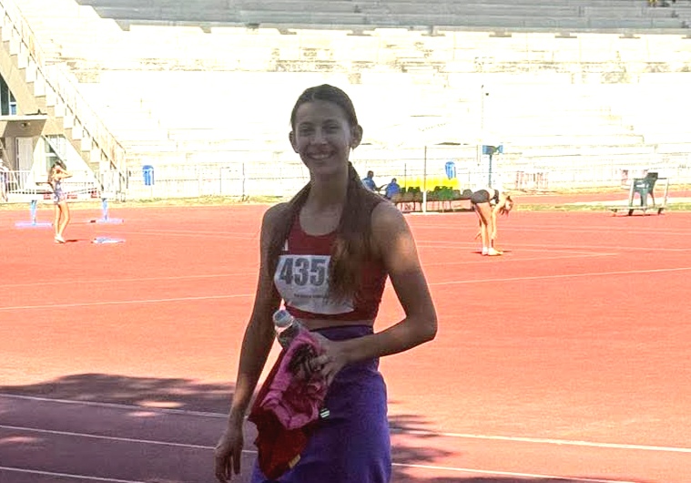 Karina Gal de la CS Medgidia, aproape să strălucească pe podiumul național! 1 atleta de la cs medgidia karina gal la un pas de o medalie nationala 689b975af01cf
