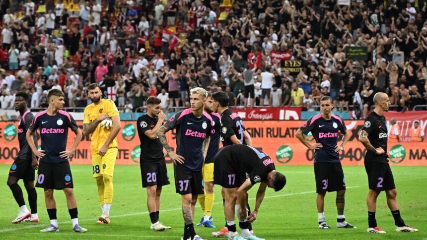 „Cu privirea în jos, au îndurat! Evenimentele surprinzătoare de după derby-ul dintre Dinamo și FCSB” 1 au stat cu capul plecat si au inghitit ce s a intamplat imediat dupa finalul derby ului dinamo fcsb 688ef4caf055a