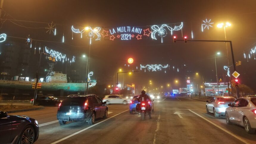 Strălucirea sărbătorilor rămâne aprinsă la Constanța, în ciuda măsurilor de austeritate! 1 austeritatea nu taie iluminatul festiv de la constanta in aceasta iarna 68ab9d940ad95