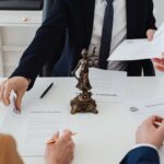 Avocații contestă majorarea limitei pentru contribuția la sănătate: "O povară inechitabilă!" 3 avocatii contesta cresterea plafonului maxim pentru contributia la sanatate cass este o povara disproportionata 68a4c36a2cc24
