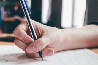 bacalaureat joi si vineri continua cu proba de evaluare a competentelor lingvistice intr o limba de circulatie internationala 68943e7f3de27