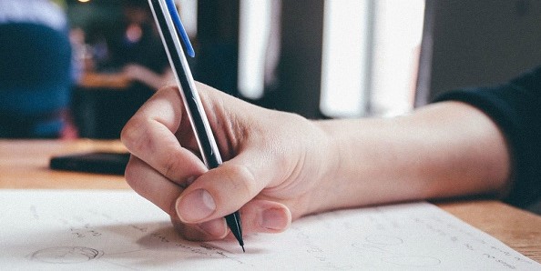 Bacalaureat: Evaluarea competențelor lingvistice în limbi internaționale, joi și vineri! 1 bacalaureat joi si vineri continua cu proba de evaluare a competentelor lingvistice intr o limba de circulatie internationala 68943e7f3de27