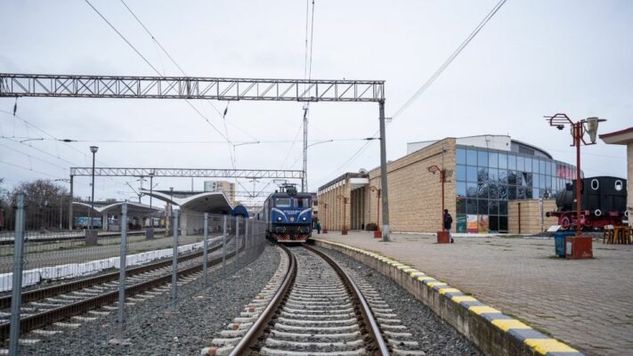 Capturat în inima Gării CFR Constanța: Un bărbat dat în urmărire internațională! 1 barbat cu mandat european de arestare depistat in gara cfr constanta 68b018ac3b421