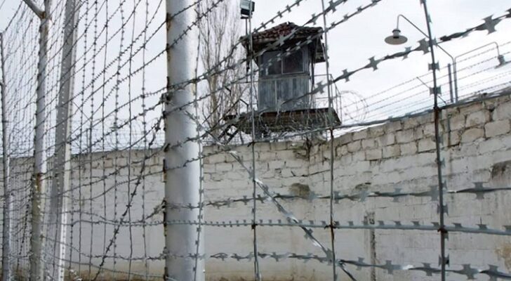 Capturat în sfârșit: Bărbatul pe lista celor mai căutați a fost repatriat de forțele de ordine! 1 barbat urmarit international din categoria most wanted adus in tara de politisti 68a81de812090
