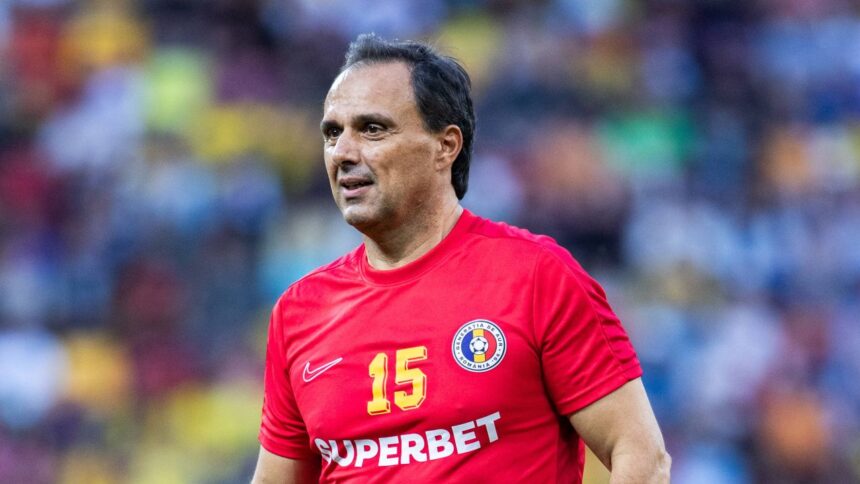 Basarab Panduru dezvăluie valoarea vedetei de la Craiova: "Poate fi transferat pentru 5 milioane! Este un jucător excepțional!" 1 basarab panduru i a stabilit pretul corect vedetei craiovei poate pleca pe 5 milioane e nebunie de jucator 68b30be88716b