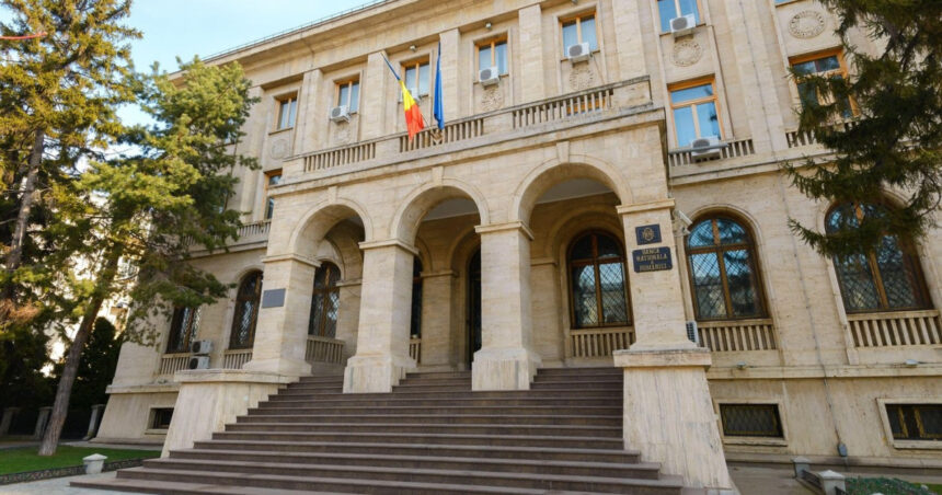 BNR avertizează: costurile cu angajații din sectorul privat cresc alarmant! 1 bnr trage semnalul de alarma cheltuieli tot mai mari cu forta de munca in mediul privat 68a74d7da0b99