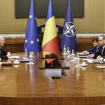 Bolojan discută cu oficialii Moody’s: România se confruntă cu o criză financiară, dar are soluții viabile la îndemână 3 bolojan s a intalnit cu reprezentanti ai moodys romania traverseaza o criza bugetara ce poate fi depasita prin masuri coerente 68af1c6079c0a
