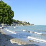 Bulgaria a solicitat turiștilor din Germania să plătească cu 44% mai mult pe litoral, în contrast cu o majorare de doar 14% pentru cei locali. Tarifele vor scădea în sezonul de toamnă. 2 bulgaria a cerut turistilor germani preturi cu 44 mai mari pe litoral fata de o crestere de 14 pentru turistii interni preturile scad in toamna 68b12d36ee70e