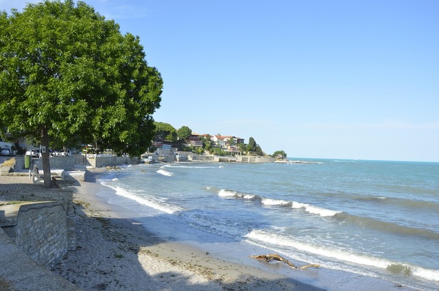 Bulgaria a solicitat turiștilor din Germania să plătească cu 44% mai mult pe litoral, în contrast cu o majorare de doar 14% pentru cei locali. Tarifele vor scădea în sezonul de toamnă. 1 bulgaria a cerut turistilor germani preturi cu 44 mai mari pe litoral fata de o crestere de 14 pentru turistii interni preturile scad in toamna 68b12d36ee70e