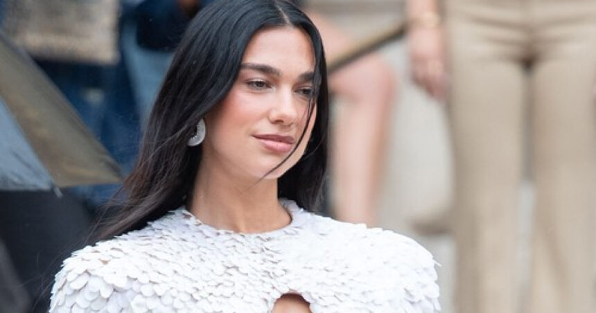 Dua Lipa devine cetățeană a Kosovo: „Am o dragoste profundă pentru această țară” 1 cantareata dua lipa a obtinut cetatenia kosovara iubesc aceasta tara 688e742223b5e