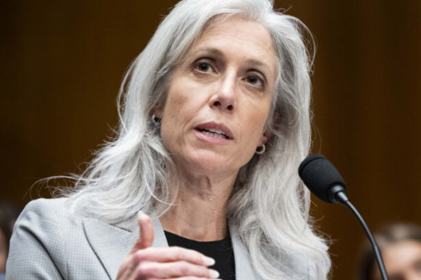 casa alba a concediat o pe susan monarez sefa principalei agentii sanitare americane care a fost motivul invocat 68b007d8b166d