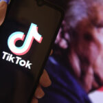 Casa Albă își deschide porțile pe TikTok, rețeaua pe care Trump dorea să o elimine în 2020: „America, ne-am întors!” 2 casa alba a lansat un cont oficial pe tiktok platforma pe care trump promitea sa o interzica in 2020 america ne am intors 68a567523143b