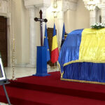 Prețul sicriului Lincoln care a adăpostit trupul lui Ion Iliescu: Află detalii de la Regina Întunericului, Gabriela Lucuțar! 2 cat costa sicriul lincoln in care a fost depus trupul lui ion iliescu pretul dezvaluit de regina intunericului gabriela lucutar 689453f9d96e8