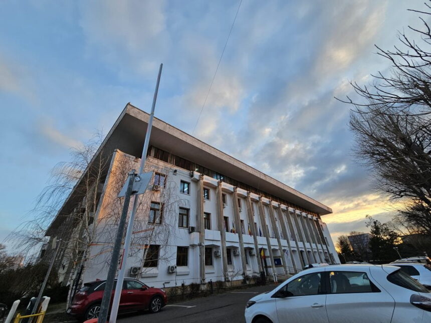 Cât de mult a obținut Primăria Constanța din creditul de la Banca Transilvania și în ce scopuri au fost folosiți acești bani? 1 cati bani a tras primaria constanta din linia de credit contractata de la banca transilvania si pentru ce proiecte 68a79607bb478
