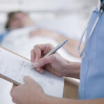 Servicii medicale fără cost pentru pacienții neasigurați în regim de spitalizare de o zi: Cum se stabilește taxa suplimentară de internare? 3 ce servicii medicale se acorda gratuit pacientilor neasigurati prin spitalizarea de o zi cum se calculeaza tariful extra de internare 6892dced3a6a5