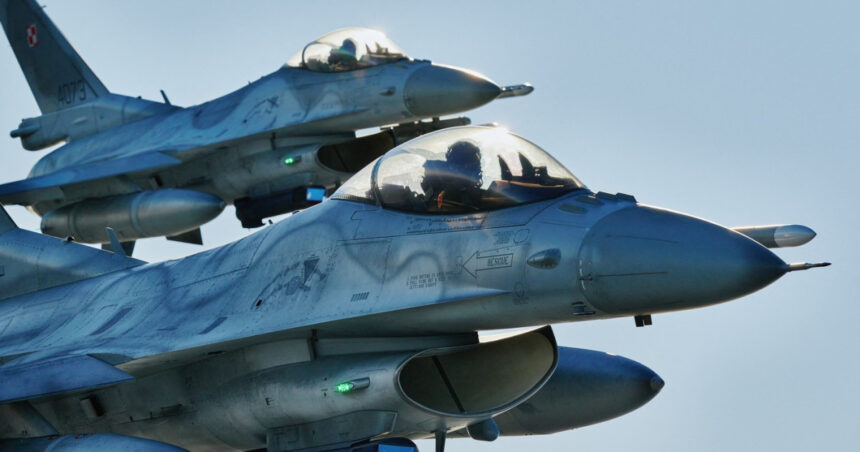 Cât va investi Polonia pentru revitalizarea avioanelor F-16: „După două decenii, nu mai fac față provocărilor actuale” 1 ce suma va plati polonia pentru modernizarea flotei de avioane f 16 dupa 20 de ani au devenit insuficiente in fata amenintarilor 689cbfc835c62
