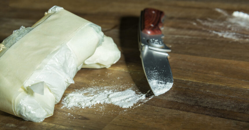 Captură colosală de cocaină: 3,5 milioane de euro găsite într-o autorulotă în apropiere de Sibiu! 1 cea mai mare captura de droguri din acest an cocaina de 35 milioane de euro descoperita de politie intr o autorulota in zona sibiu 689ee8056b312