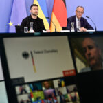 Cinci cerințe esențiale pentru pace transmise de liderii europeni lui Trump, în timp ce Zelenski solicită o discuție directă cu Putin. 3 cele cinci conditii pentru pace pe care liderii europeni i le au transmis lui trump zelenski cere sa fie primit la intalnirea cu putin 689cdc689b877