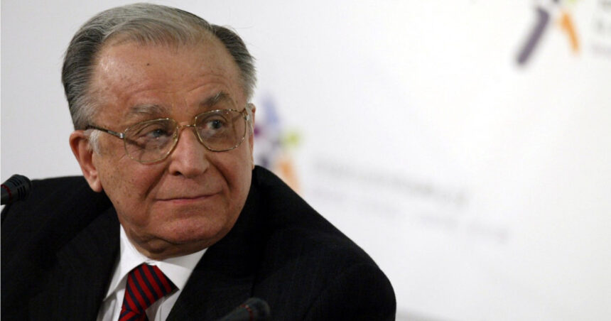 Repere esențiale din existența și parcursul politic al lui Ion Iliescu, primul lider al României post-comuniste 1 cele mai importante momente din viata si cariera politica a lui ion iliescu primul presedinte al romaniei dupa caderea comunismului 689221e2852d4
